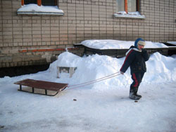 Подготовительные работы к Рождеству в Боровецкой церкви г. Набережные Челны. Увеличить изображение. Размер файла: 127,95 Kb [800X600]