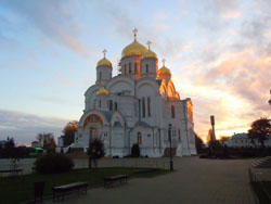 Поездка прихожан в Дивеево. Увеличить изображение. Размер файла: 86,64 Kb [800X600]