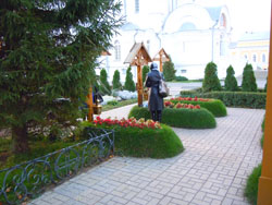 Поездка прихожан в Дивеево. Увеличить изображение. Размер файла: 169,47 Kb [800X600]