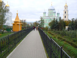 Поездка прихожан в Дивеево. Увеличить изображение. Размер файла: 133,71 Kb [800X600]