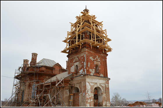 Храм Петра и Павла в селе Умяк