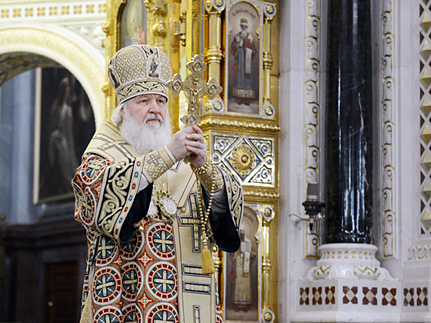 Жить по нравственным законам в новом году ради мирной и благополучной жизни призвал Патриарх