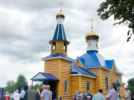 В селе Албай освящен возрождённый после поджога храм