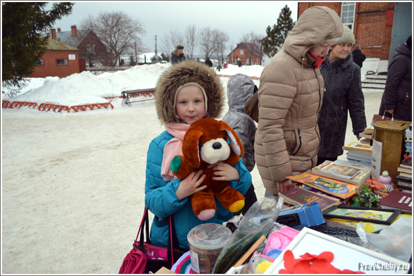 В Свято-Вознесенском архиерейском подворье прошла благотворительная ярмарка