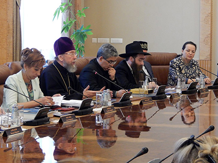 В Казани прошел круглый стол за сохранение семейных ценностей