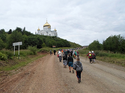 Челнинцы собираются в Серафимовский крестный ход