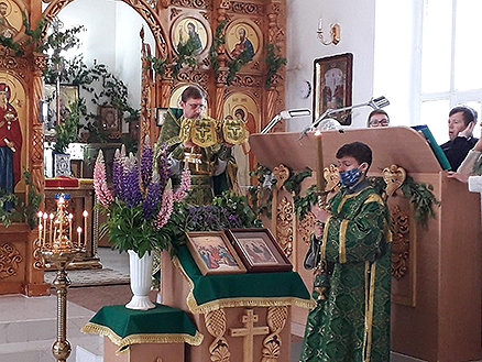 Животворящий день для села