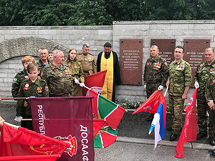 Участники автопробега Победы побывали в Москве и Санкт-Петербурге