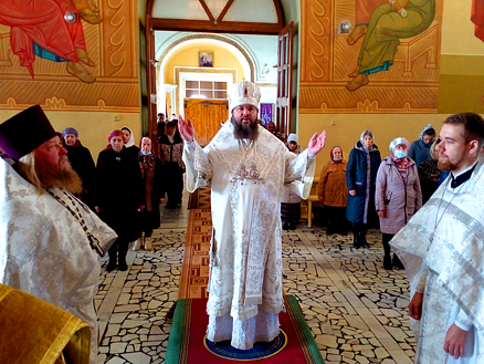 «Причащение приближает нас к святости...»