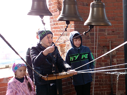 Юные гости Боровецкой церкви
