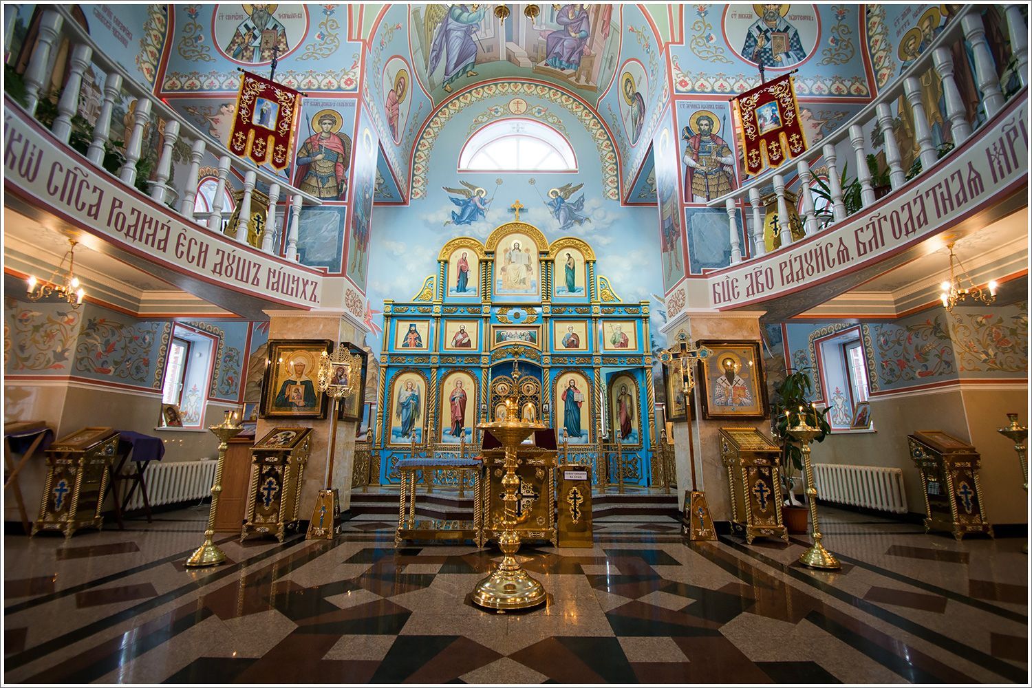 Храм Божьей Матери Фото