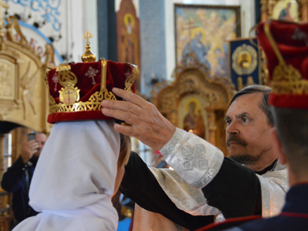 Положил еси на главах их венцы