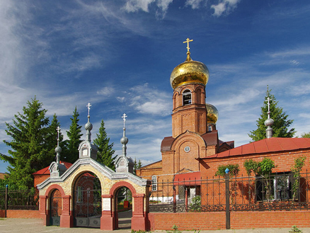 В  Боровецкую  церковь требуются сотрудники