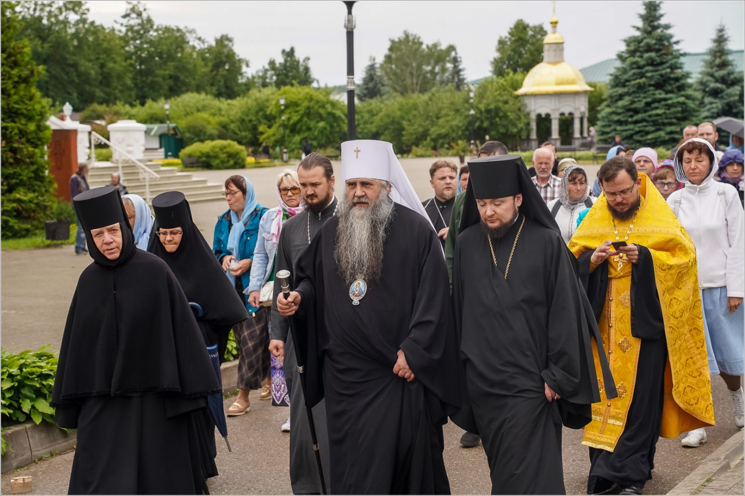 Литургия в дивеево. Паломничество в Дивеево. Новости Дивеевского монастыря. Христианский храм. Храм Елизаветы Дивеево.