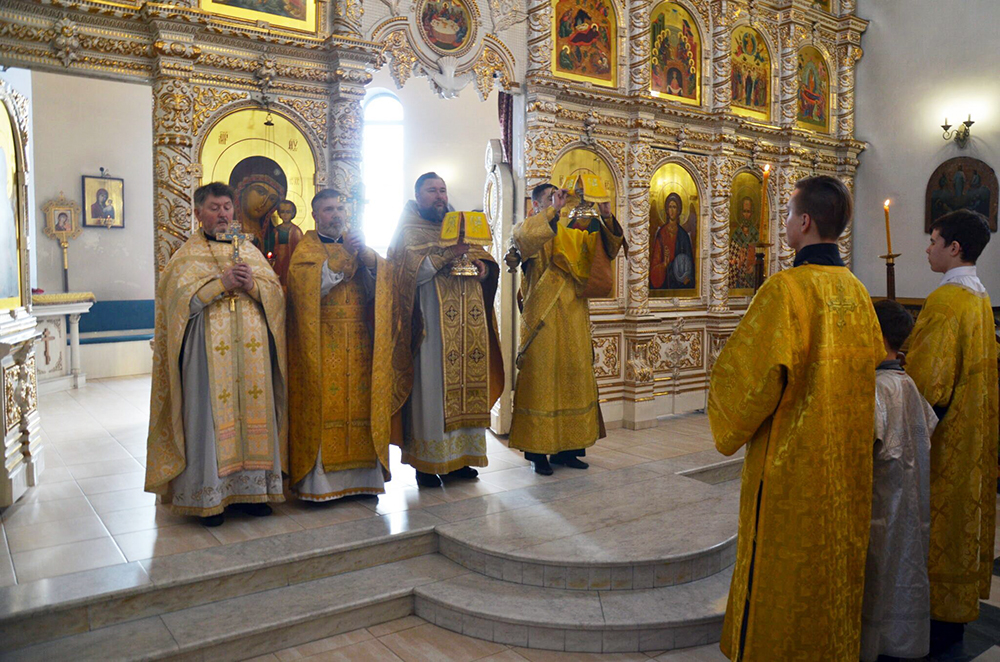 День перед Великим постом на приходе Рождества Христова