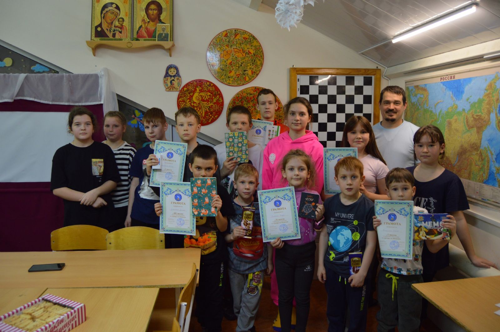 Первый турнир по шашкам в Клубе «Спас»