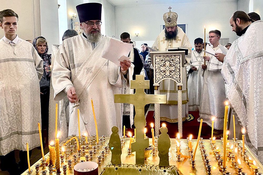 Епископ Гавриил совершил богослужение в Димитриевскую родительскую субботу [+Видео]