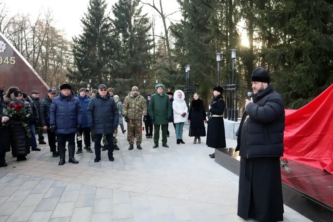 Настоятель Никольского собора Мензелинска принял участие в открытии памятника