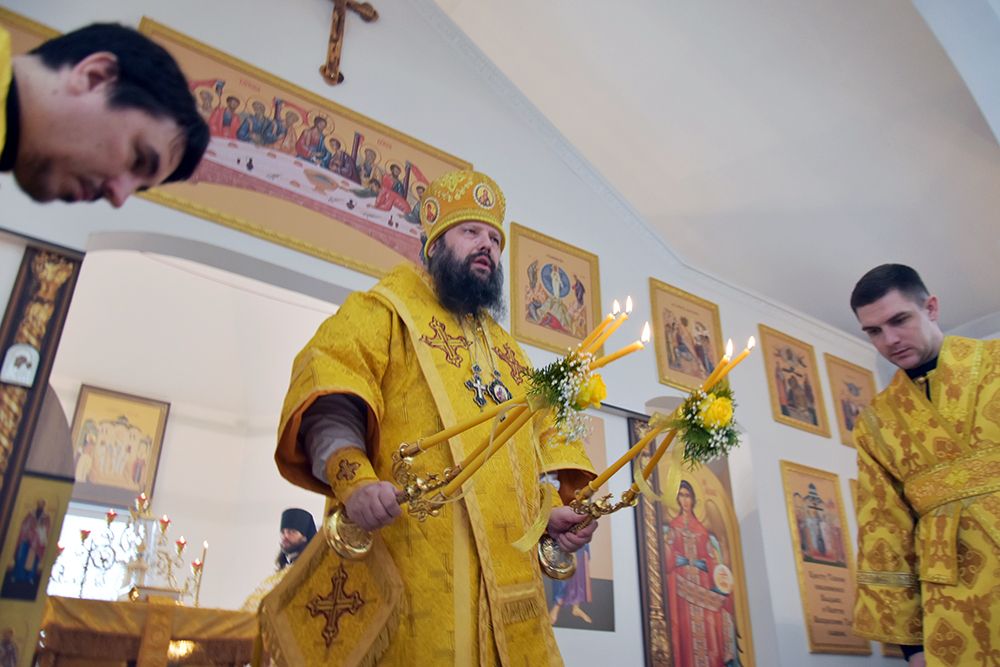 Управляющий Набережночелнинской епархией совершил воскресные богослужения [+Видео]