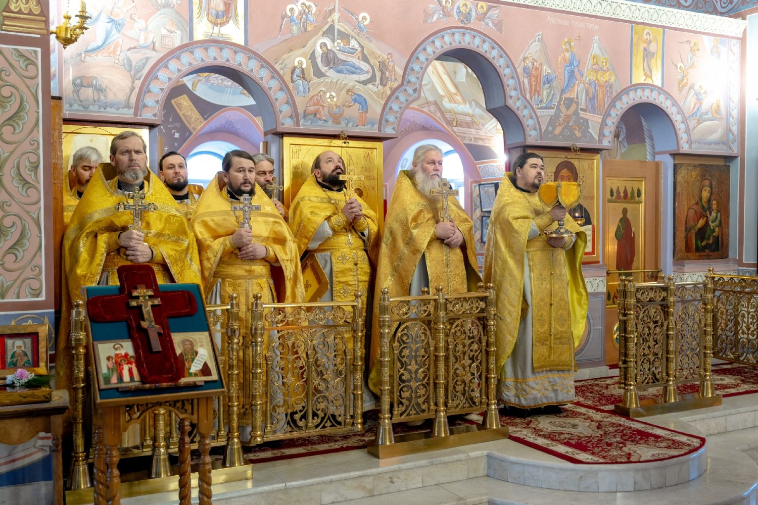 Руководитель кряшенской миссии принял участие в богослужении в Казани