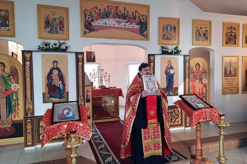 Праздник на приходе Воздвижения Креста Господня