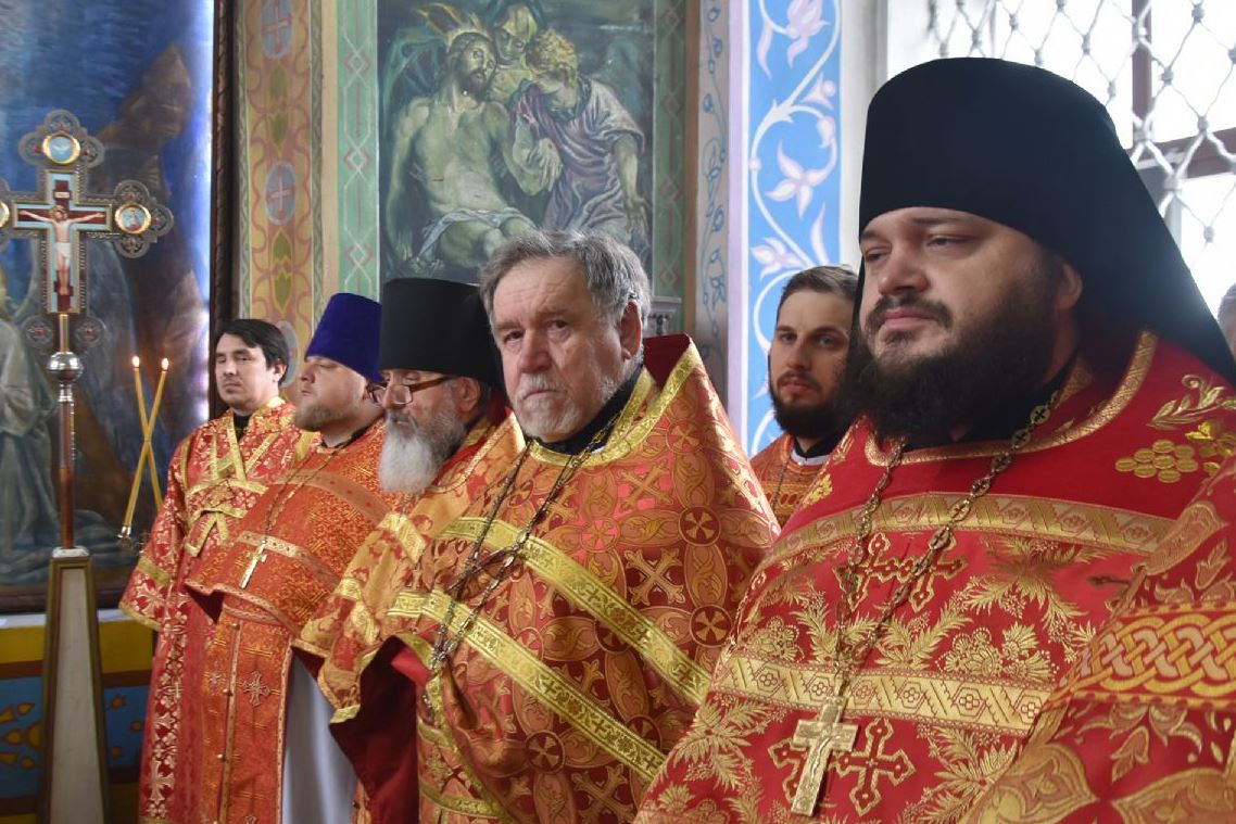Поздравление протоиерею Виктору Стребкову с 30-летием иерейской хиротонии
