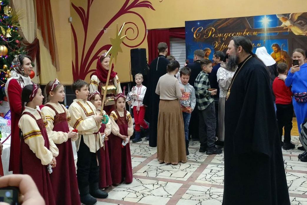 В Набережных Челнах прошла Архиерейская ёлка