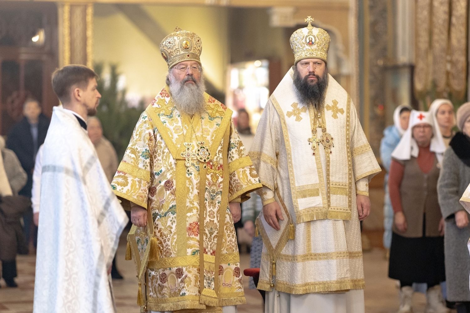 В праздник Собора Пресвятой Богородицы епископ Гавриил сослужил митрополиту Кириллу