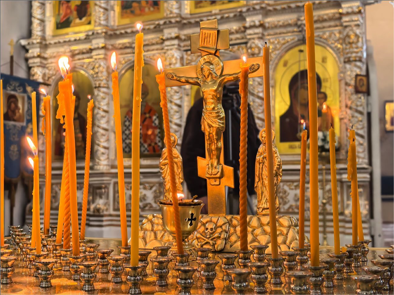 В Мясопустную родительскую субботу епископ Гавриил совершил Литургию в храме Казанской иконы Божией Матери