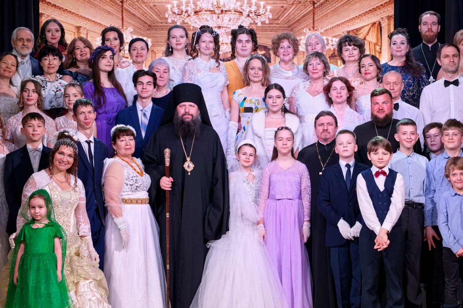 Благородство и духовность: в «Шатлыке» прошёл Сретенский бал» [+Видео]
