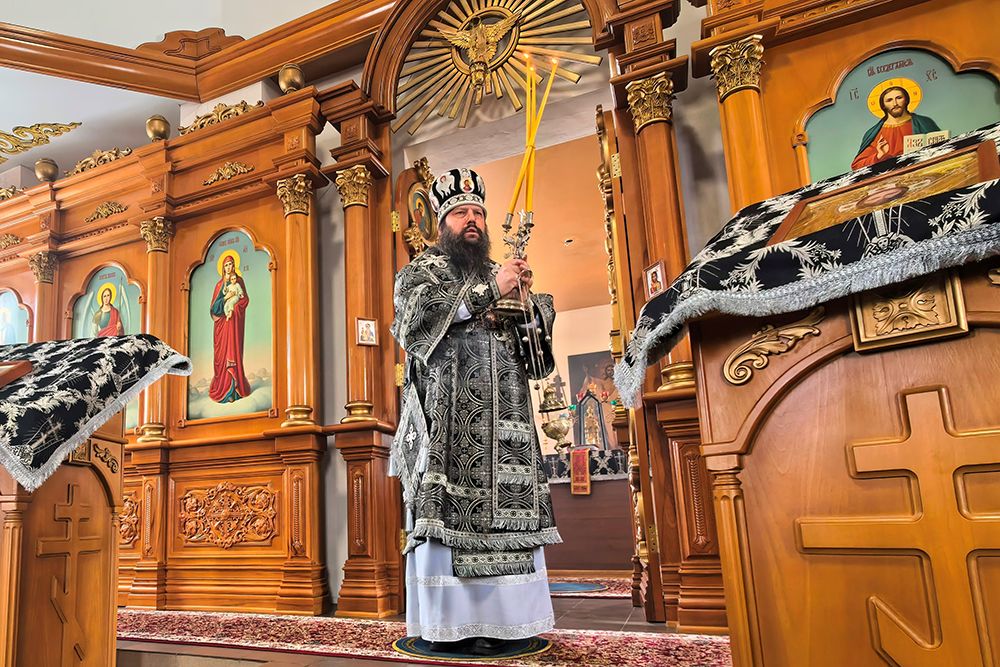 Епископ Гавриил совершил Литургию Преждеосвященных Даров в храме Георгия Победоносца в Елабуге