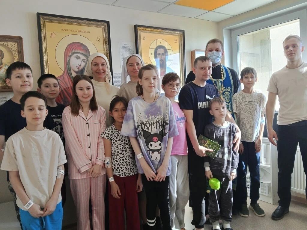 И стар и млад