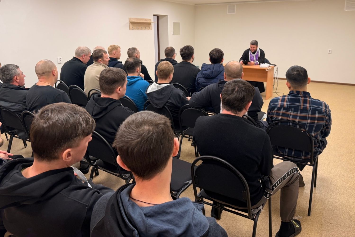 Священник провел беседу о посте и противостоянии экстремизму