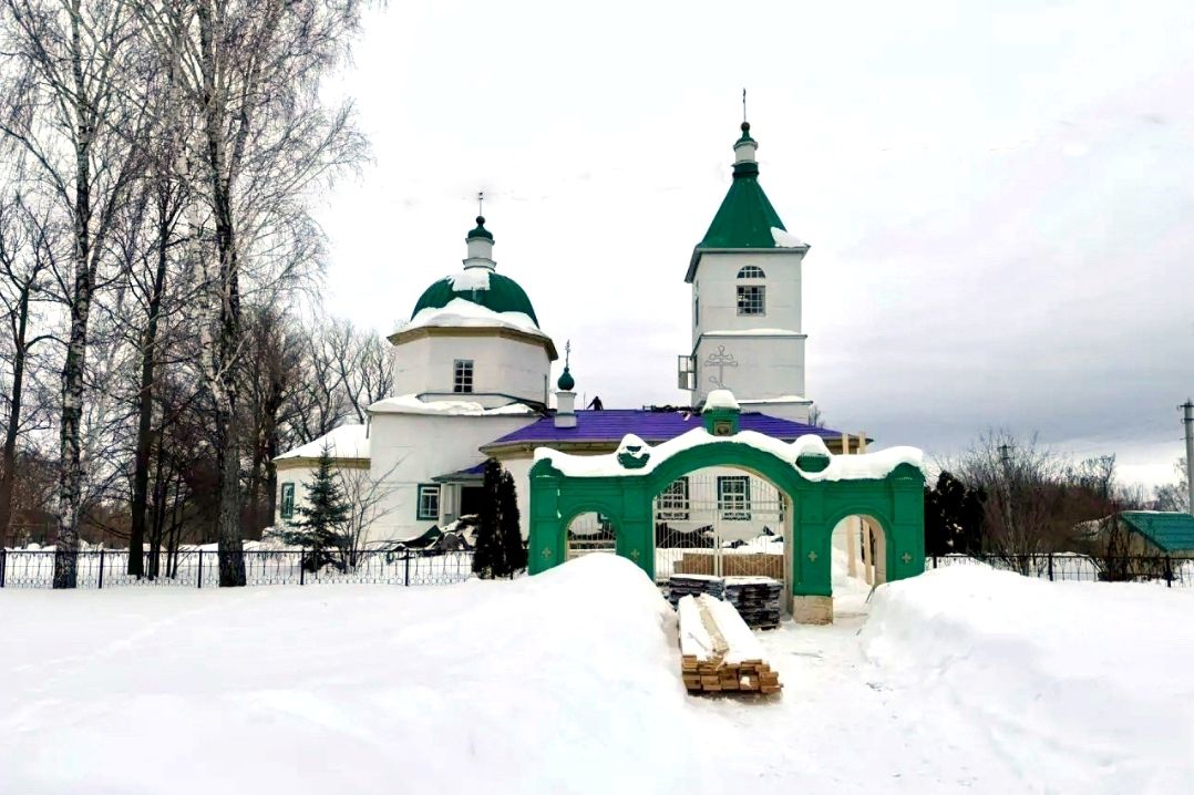 В храме Иоанна Предтечи села Костенеево совершили молебен перед ремонтом кровли