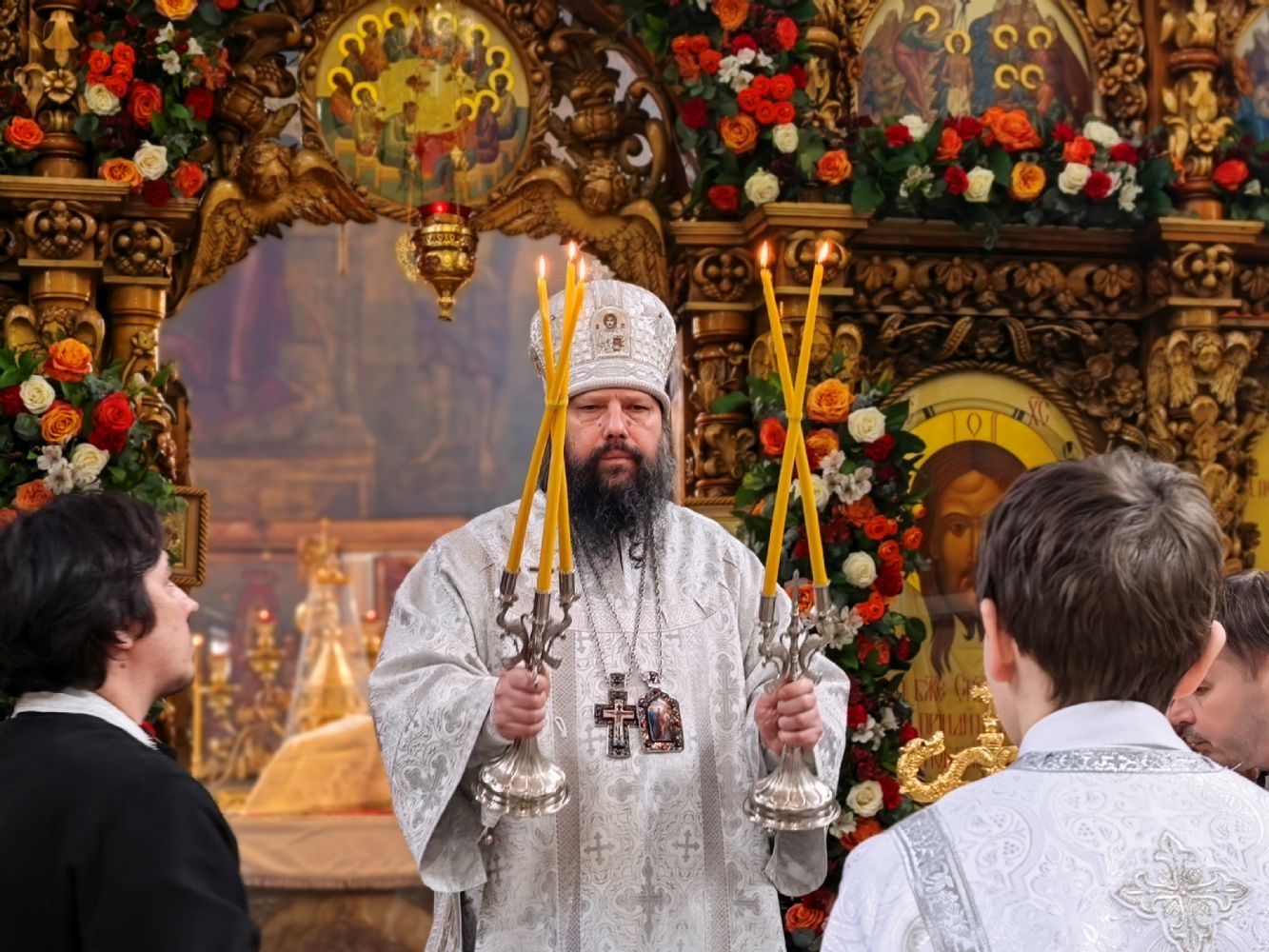 В Великую Субботу епископ Гавриил совершил Литургию Василия Великого [+Видео]