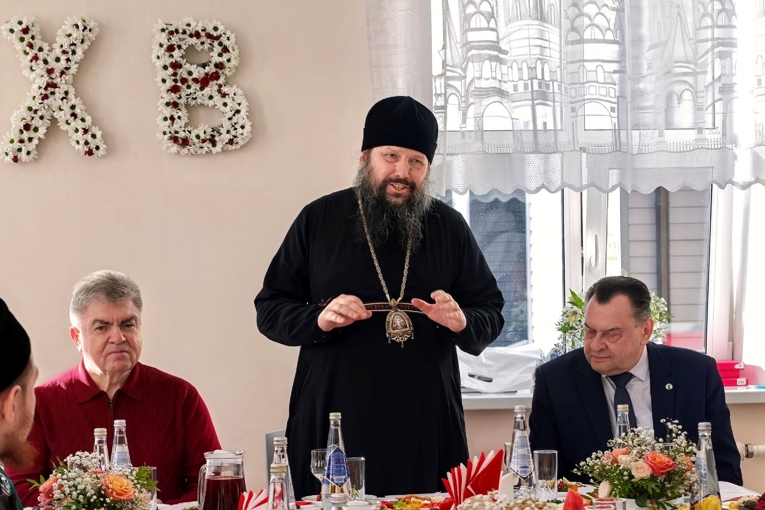 В Набережных Челнах прошел Пасхальный ужин, организованный Набережночелнинской епархией