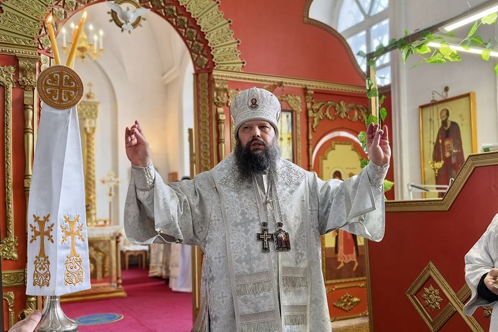 Епископ Гавриил совершил богослужения Лазаревой субботы