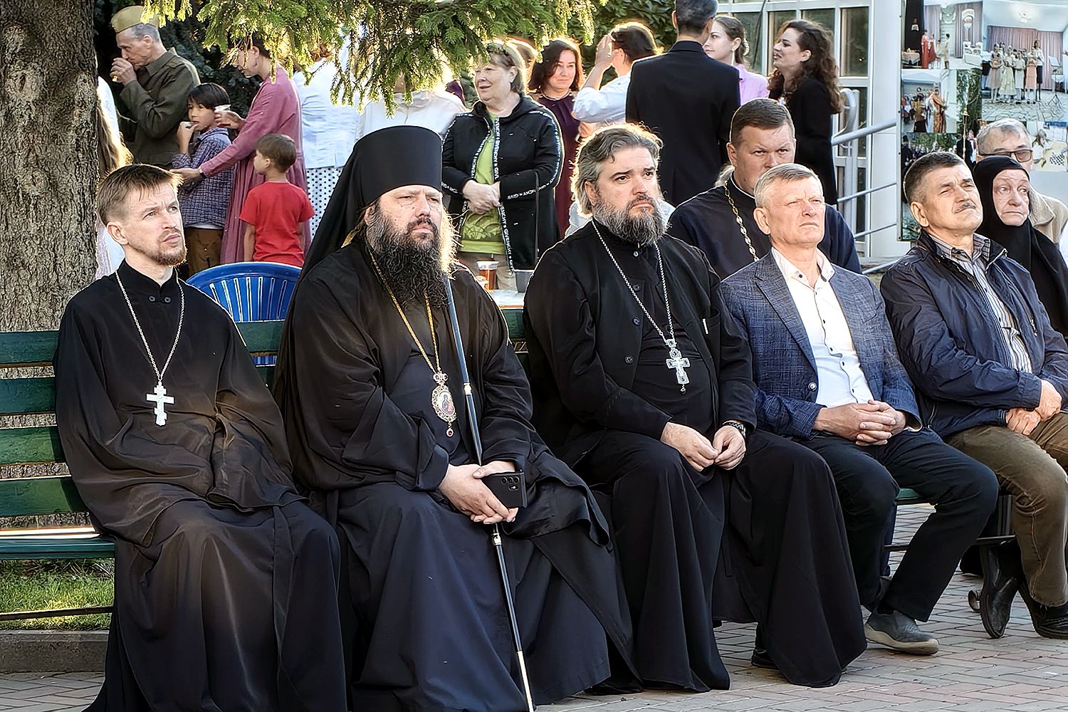 Память, объединяющая поколения