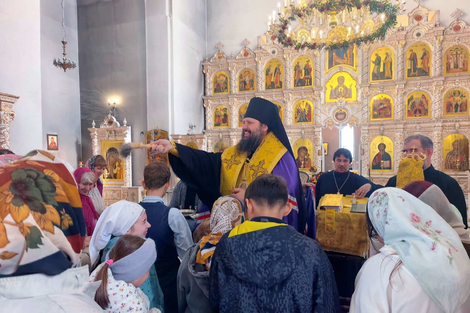 Начался новый учебный год воскресной школы «Звездочка» при храме Казанской иконы Божией Матери