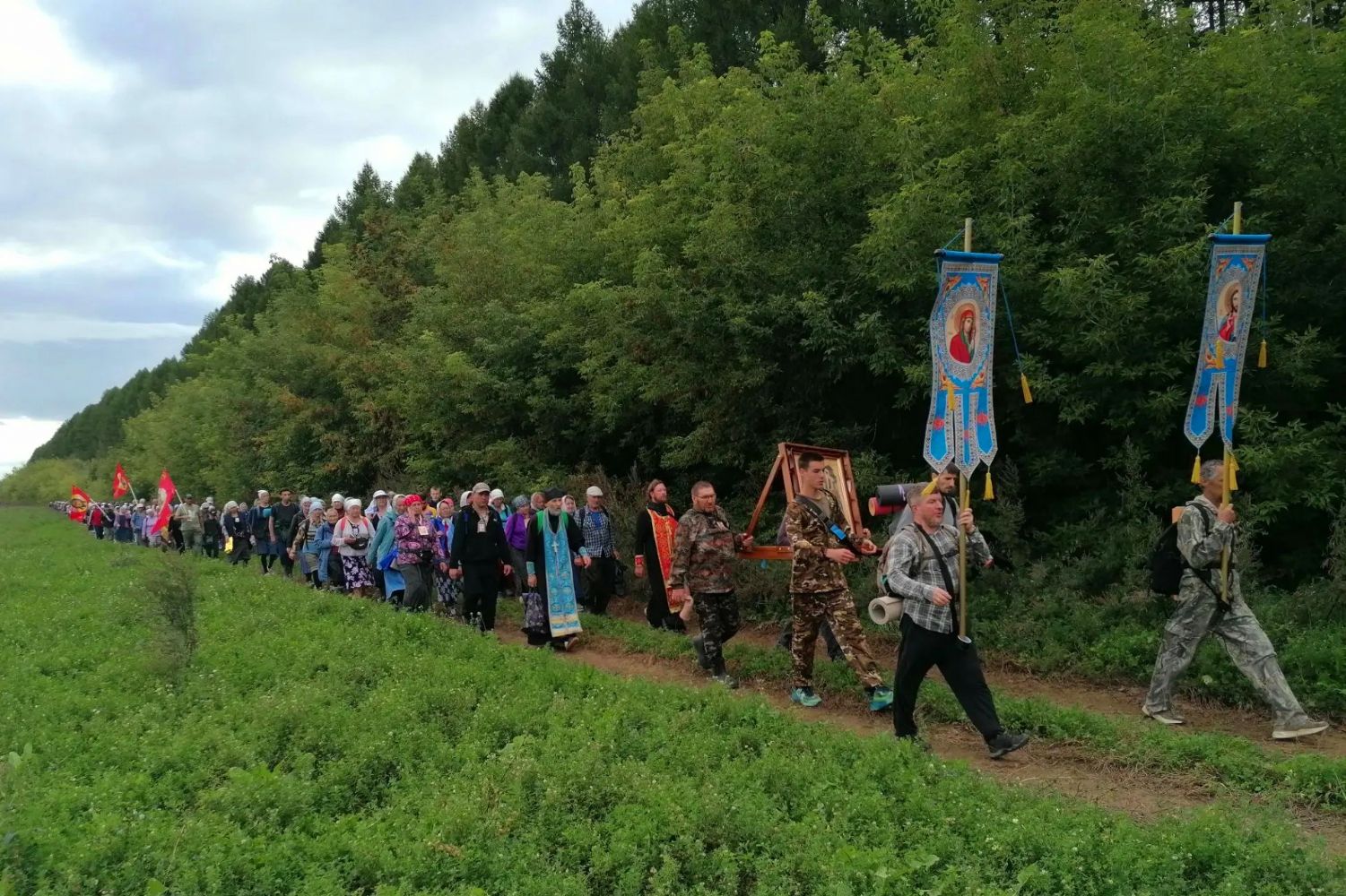 Пешком на праздник Успения