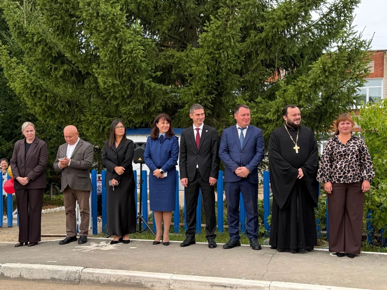 Благочинный Елабужского округа посетил мероприятия в День знаний