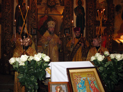 Всенощное бдение в Орловской церкви архиерейским чином. Увеличить изображение. Размер файла: 233,81 Kb [800X600]