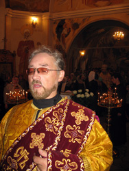 Всенощное бдение в Орловской церкви архиерейским чином. Увеличить изображение. Размер файла: 231,76 Kb [600X800]