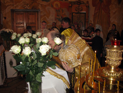 Всенощное бдение в Орловской церкви архиерейским чином. Увеличить изображение. Размер файла: 228,75 Kb [800X600]