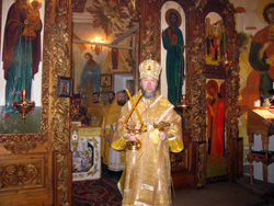 Архиерейская Божественная литургия в Орловской церкви г. Набережные Челны. Увеличить изображение. Размер файла: 275,53 Kb [800X600]