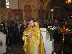 Архиерейская Божественная литургия в Орловской церкви г. Набережные Челны. Увеличить изображение. Размер файла: 197,73 Kb [800X600]