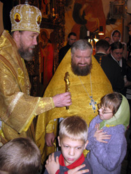 Архиерейская Божественная литургия в Орловской церкви г. Набережные Челны. Увеличить изображение. Размер файла: 217,73 Kb [600X800]