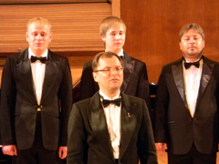 Хор под управлением Альберта Мишина в органном зале. Увеличить изображение. Размер файла: 144,54 Kb [800X600]