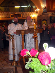 Богослужение в Крещенский сочельник и освящение воды. Увеличить изображение. Размер файла: 126,99 Kb [600X800]