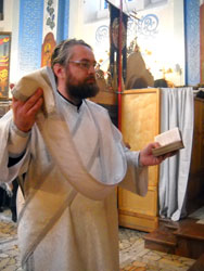 Богослужение в Крещенский сочельник и освящение воды. Увеличить изображение. Размер файла: 96,16 Kb [600X800]